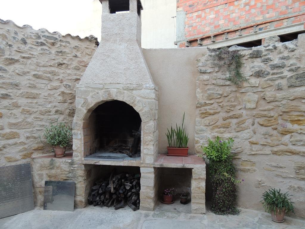 Las Bodegas Del Gilo Valdealgorfa Bagian luar foto
