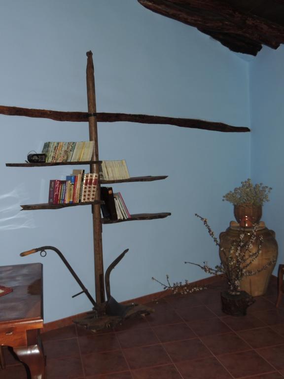 Las Bodegas Del Gilo Valdealgorfa Bagian luar foto